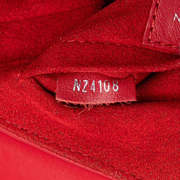 Louis Vuitton New Wave Chain Bag Pm - Picture 6 of 8